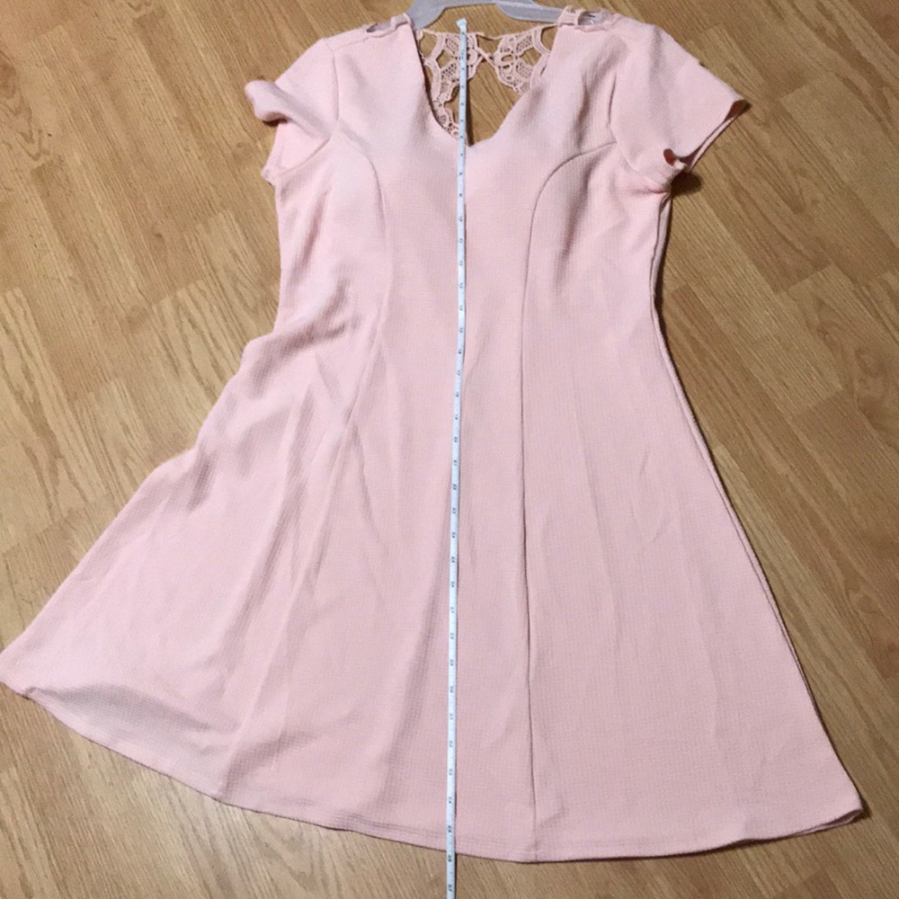 New Women’s Blush Dress - Picture 5 of 6